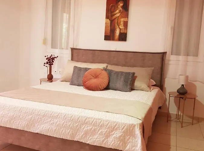 Apartment Theti