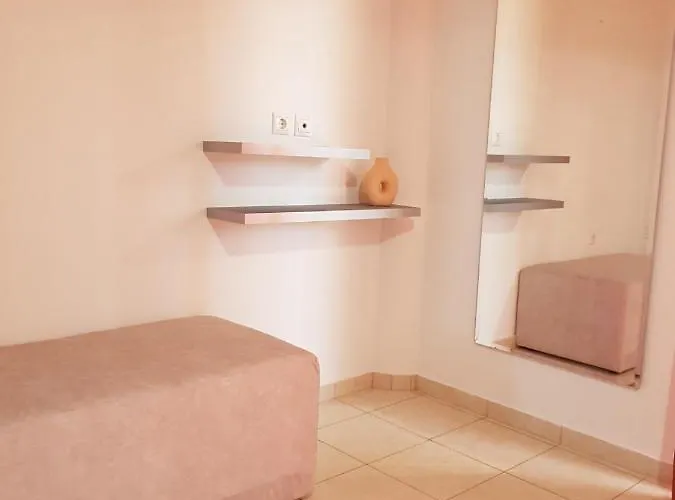 Theti Apartment *